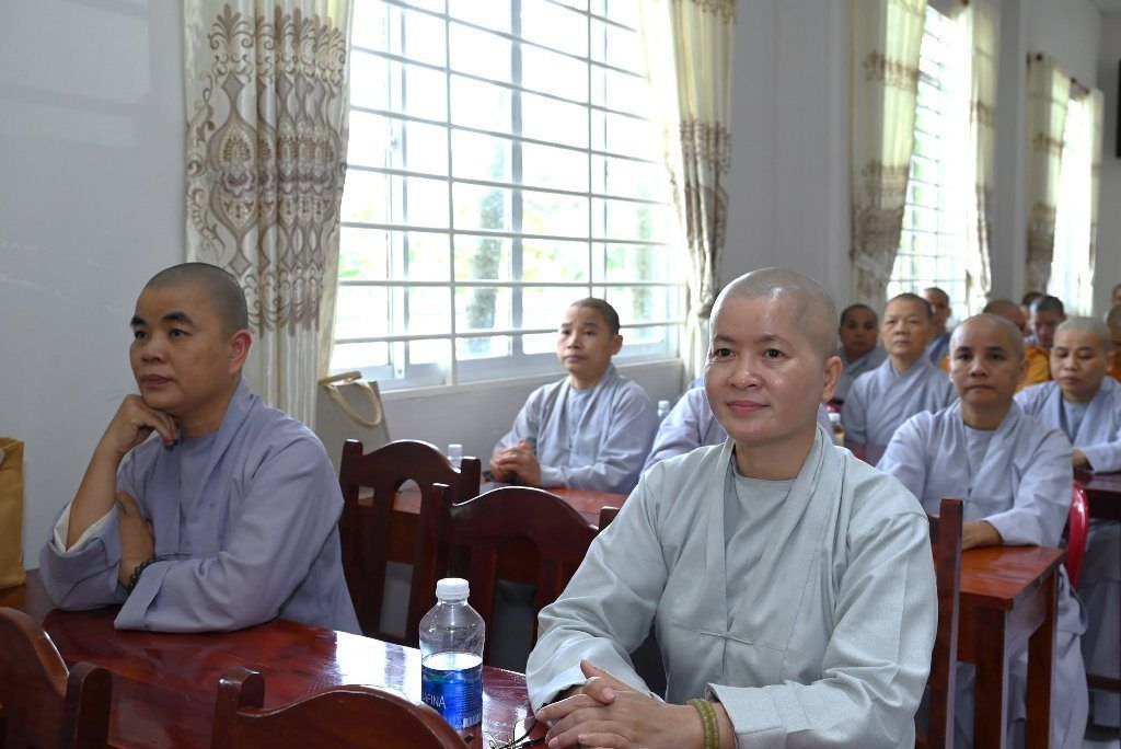 “LÝ TƯỞNG XUẤT TRẦN” – NUÔI DƯỠNG CHÍ NGUYỆN, VỮNG BƯỚC ĐƯỜNG TU