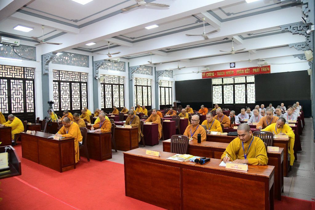 HẠNH NGUYỆN PHỤC VỤ – CON ĐƯỜNG DẤN THÂN BẰNG TÂM VÔ NGÃ VÀ TRÍ TUỆ