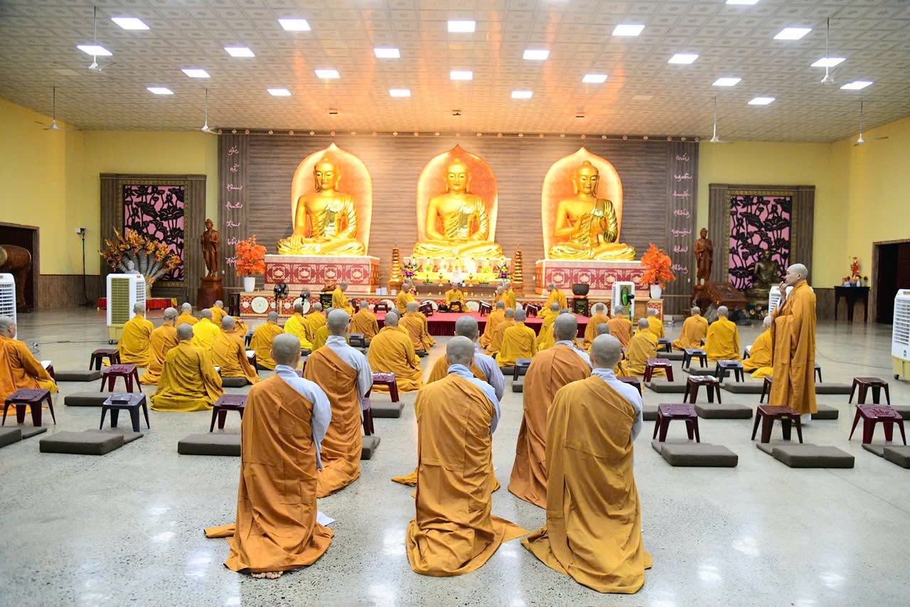 TRANG NGHIÊM LỄ BỐ-TÁT TẠI TRƯỜNG HẠ CHÙA GIÁC NGỘ – XÃ ĐẤT ĐỎ