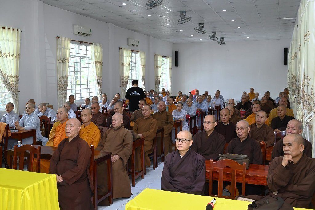“LÝ TƯỞNG XUẤT TRẦN” – NUÔI DƯỠNG CHÍ NGUYỆN, VỮNG BƯỚC ĐƯỜNG TU