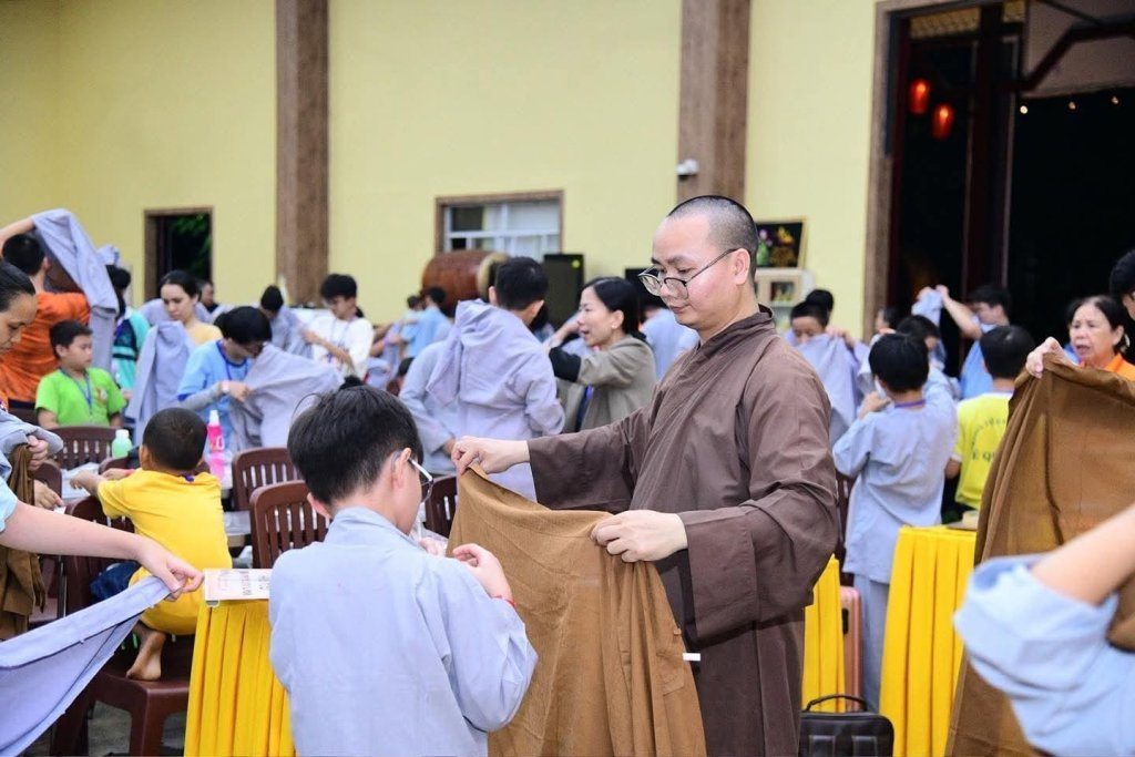 Hơn 300 khóa sinh đã chính thức trở về Chùa Giác Ngộ Đất Đỏ để tham dự Khóa Tu Xuất Gia Báo Hiếu lần thứ 5