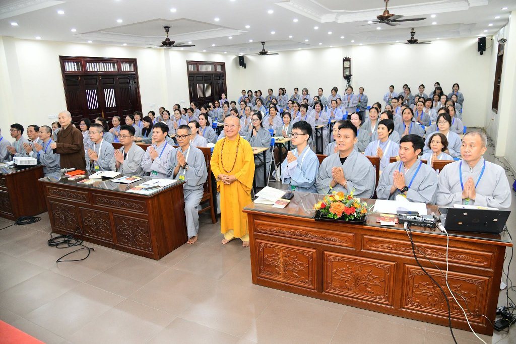 “NGÀY PHẬT CHUYỂN PHÁP LUÂN” – TỪ BÁNH XE CHÁNH PHÁP ĐẾN TRÁCH NHIỆM HOẰNG PHÁP HÔM NAY