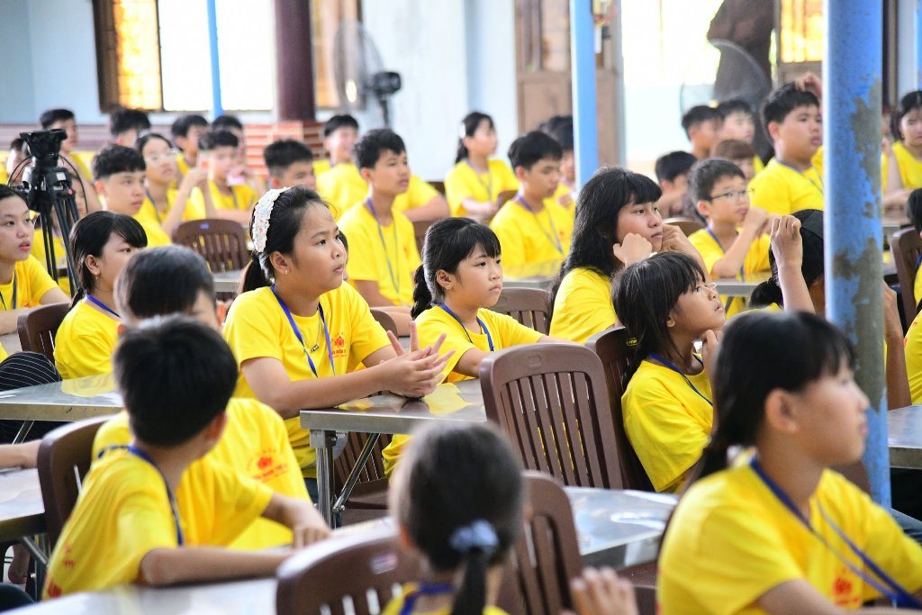 Sôi nổi Gameshow "Kim Sư Asoka" tại Khóa tu mùa hè Chùa Quan Thế Âm