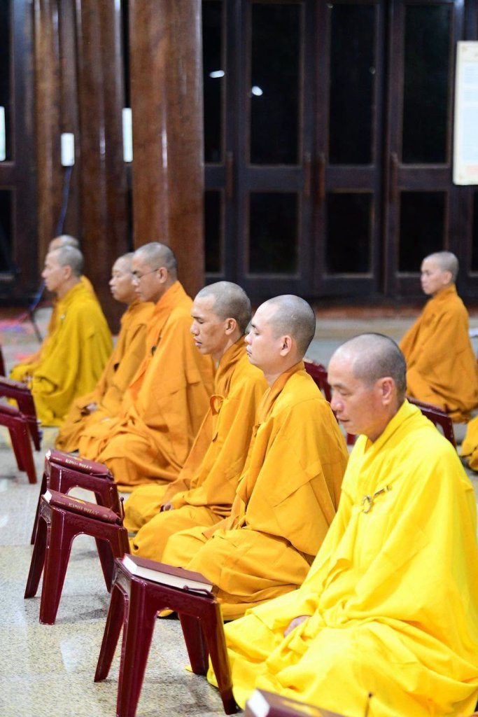 THIỀN TỌA – THỜI KHÓA KHÔNG THỂ THIẾU TRONG MÙA AN CƯ KIẾT HẠ