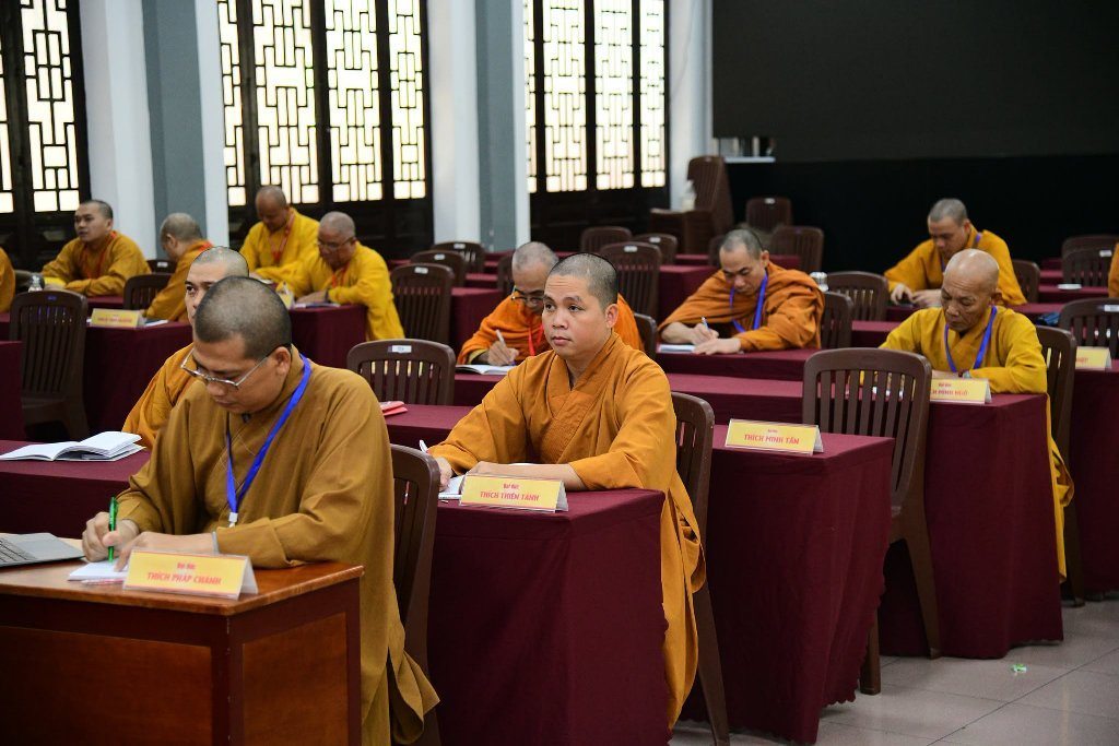 HẠNH NGUYỆN PHỤC VỤ – CON ĐƯỜNG DẤN THÂN BẰNG TÂM VÔ NGÃ VÀ TRÍ TUỆ