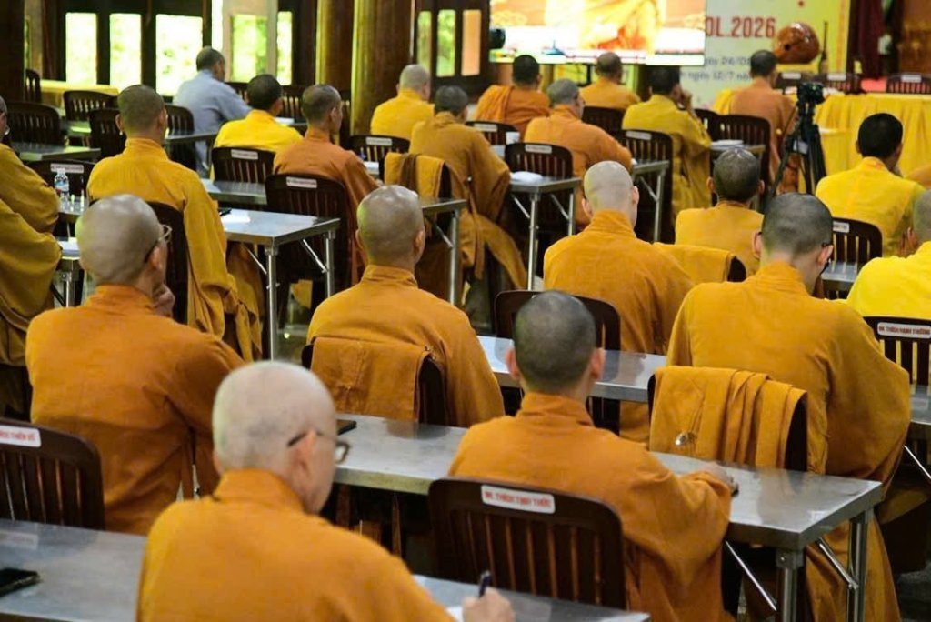 ĐỜI SỐNG XUẤT GIA TU HỌC TRONG MƯỜI HAI PHẦN GIÁO CỦA ĐỨC PHẬT