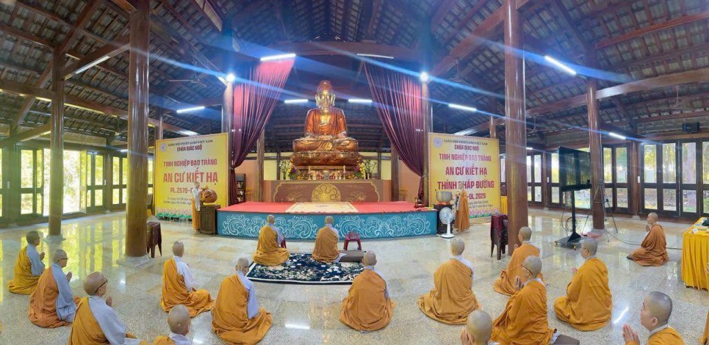TRANG NGHIÊM LỄ BỐ-TÁT TẠI TRƯỜNG HẠ CHÙA GIÁC NGỘ – XÃ ĐẤT ĐỎ 