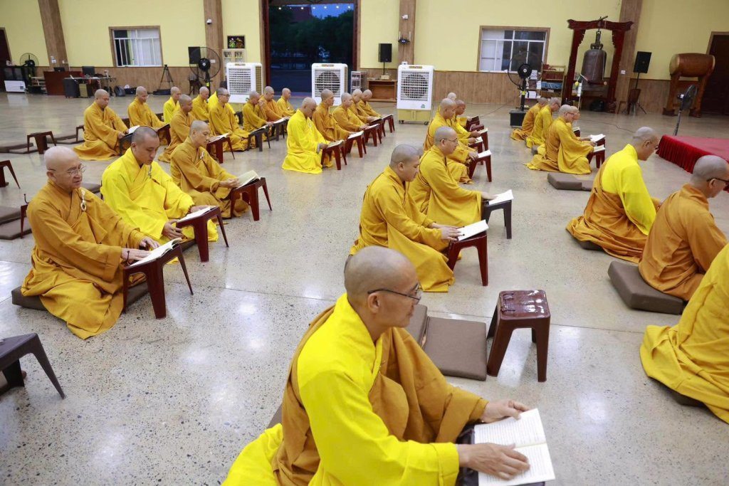 TRANG NGHIÊM LỄ BỐ-TÁT TẠI TRƯỜNG HẠ CHÙA GIÁC NGỘ – XÃ ĐẤT ĐỎ 
