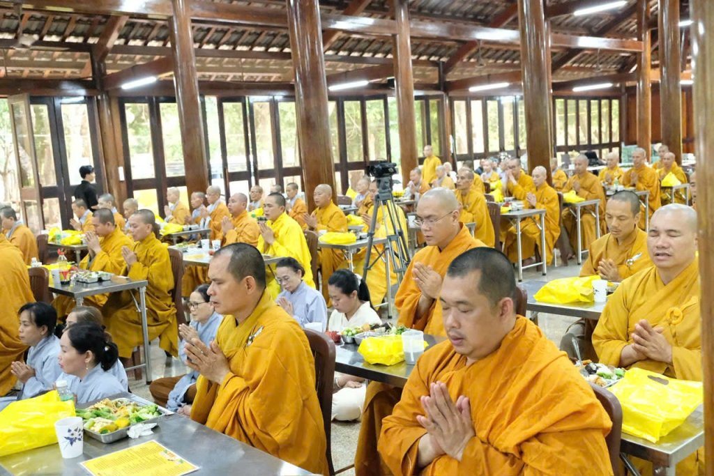 ĐẠO TRÀNG ĐẠO PHẬT NGÀY NAY CÚNG DƯỜNG TRƯỜNG HẠ CHÙA GIÁC NGỘ - ĐẤT ĐỎ (TP.HCM)