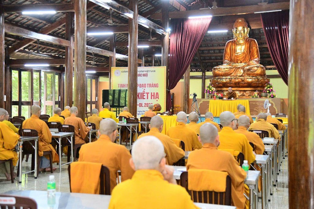HIỂU ĐÚNG LỜI PHẬT DẠY QUA NỀN VĂN HỌC CHÚ GIẢI PALI