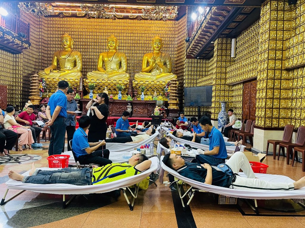 LAN TỎA THÔNG ĐIỆP “MỖI GIỌT MÁU CHO ĐI, MỘT CUỘC ĐỜI Ở LẠI”: CHÙA GIÁC NGỘ TỔ CHỨC KỲ HIẾN MÁU NHÂN ĐẠO LẦN THỨ 134