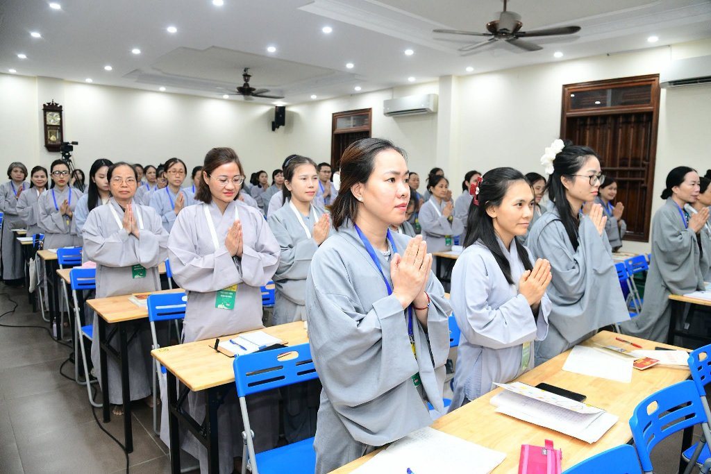 “NGÀY PHẬT CHUYỂN PHÁP LUÂN” – TỪ BÁNH XE CHÁNH PHÁP ĐẾN TRÁCH NHIỆM HOẰNG PHÁP HÔM NAY