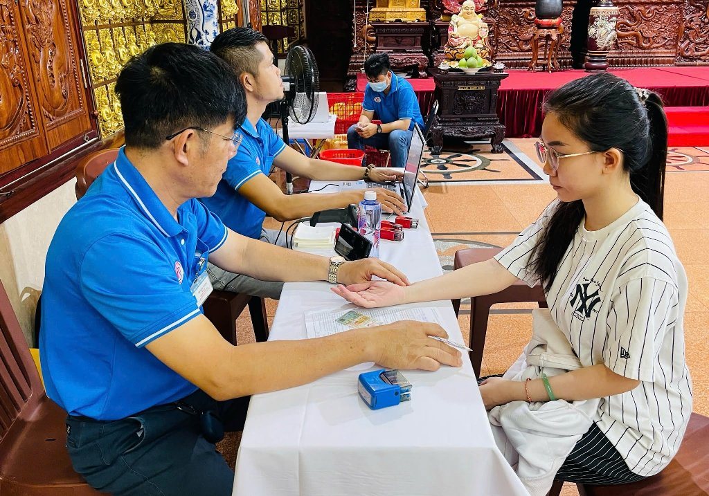LAN TỎA THÔNG ĐIỆP “MỖI GIỌT MÁU CHO ĐI, MỘT CUỘC ĐỜI Ở LẠI”: CHÙA GIÁC NGỘ TỔ CHỨC KỲ HIẾN MÁU NHÂN ĐẠO LẦN THỨ 134