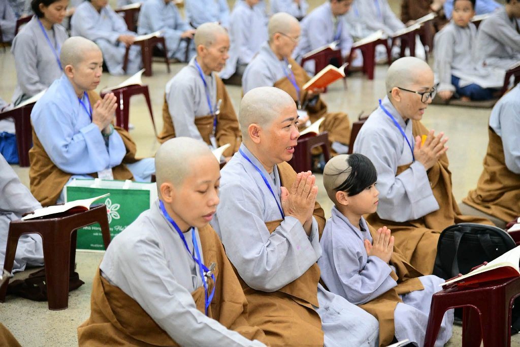 TRANG NGHIÊM TỤNG KINH VU LAN BÁO HIẾU