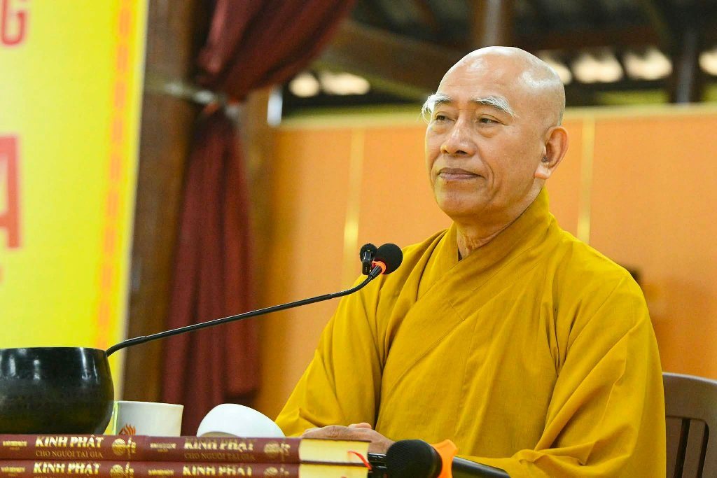 TU TẬP SÁU GIÁC QUAN - HÀNH TRÌNH CHUYỂN HÓA TÂM THỨC