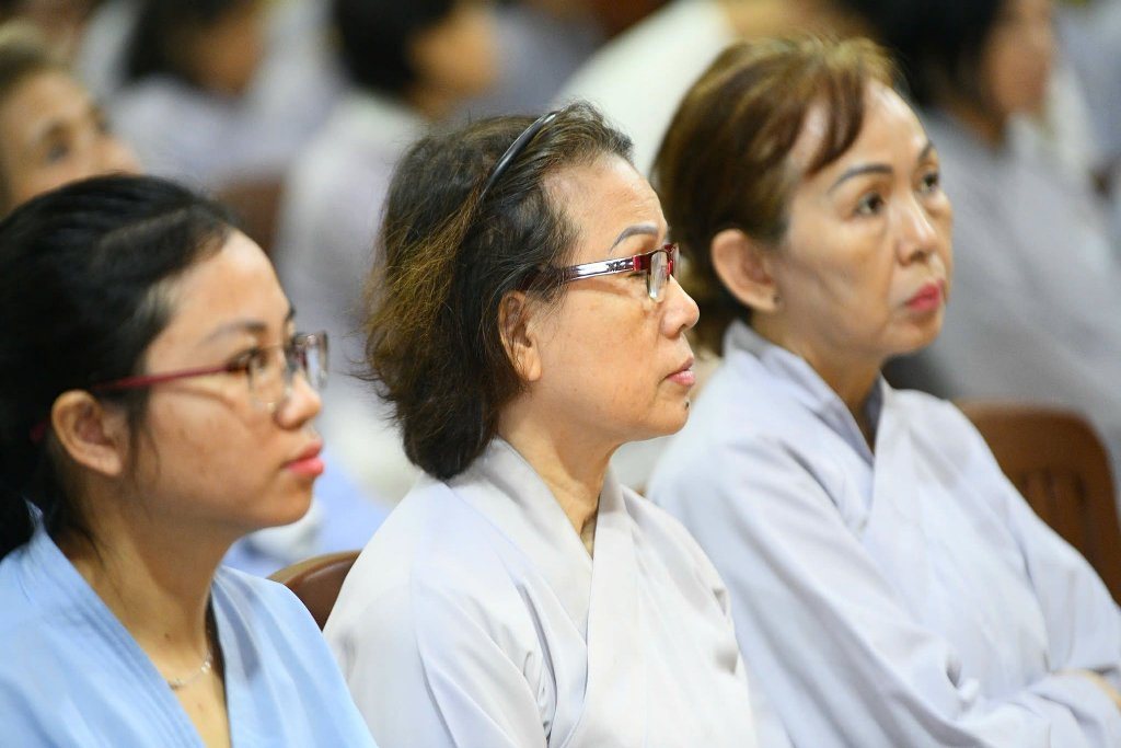 NHẬN DIỆN LỖI VÀ SÁM HỐI - BÀI HỌC TU TẬP SÂU SẮC TRONG KHÓA TU NGÀY AN LẠC MÙA VU LAN
