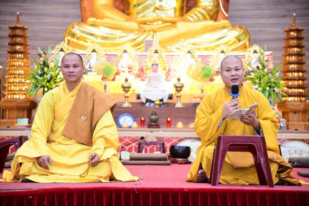 GẦN 100 HÀNH GIẢ “PHƯƠNG TRỜI THONG DONG” LẦN 10 NHẬP CHÚNG, LÀM QUEN NẾP SỐNG TU HỌC TẠI TRƯỜNG HẠ CHÙA GIÁC NGỘ - ĐẤT ĐỎ