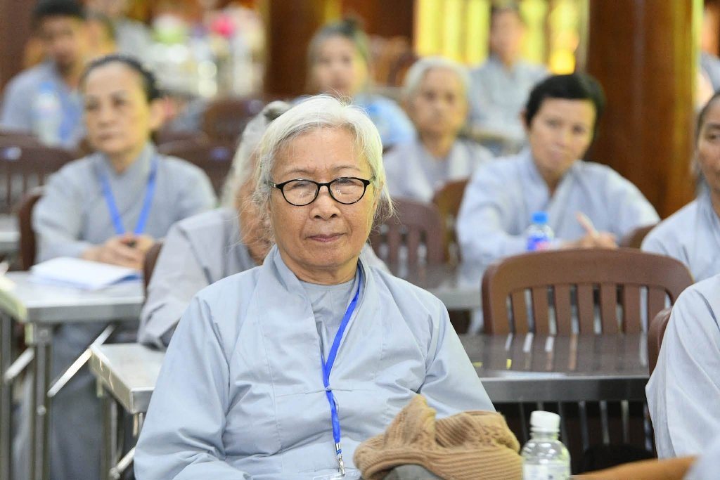 “CON RẮN” VÀ “CHIẾC BÈ” – BÀI HỌC SÂU SẮC VỀ CÁCH HỌC VÀ HÀNH CHÁNH PHÁP