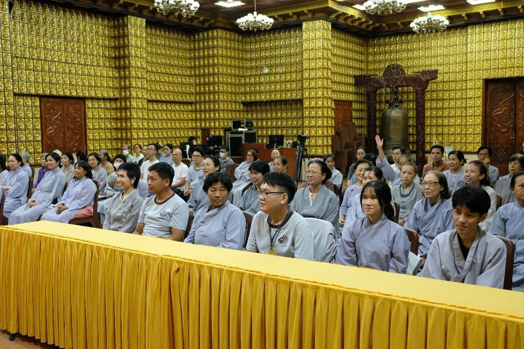 MANG CHẤT LIỆU AN LẠC TỪ ĐẠO TRÀNG VÀO ĐỜI SỐNG