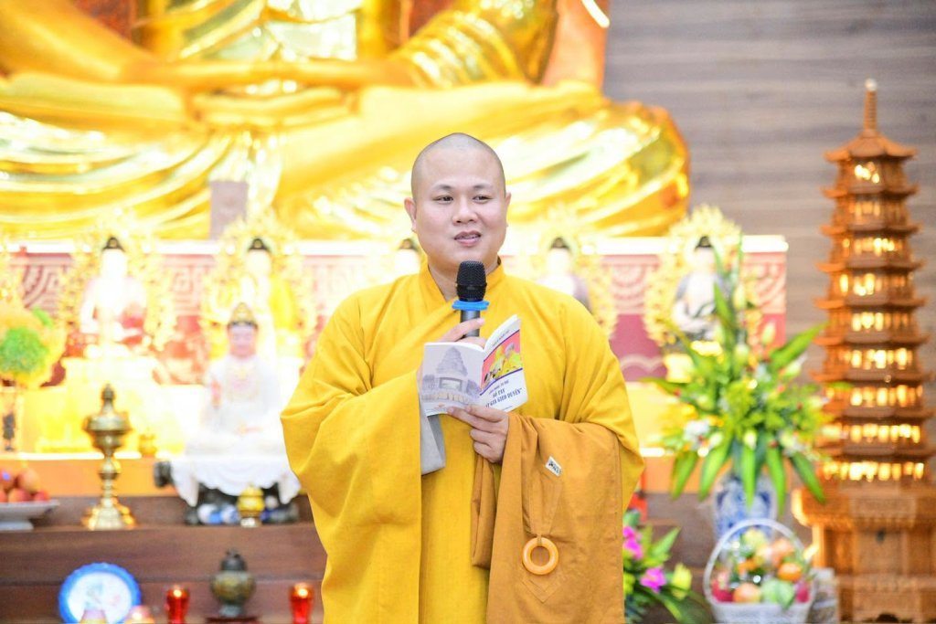 GẦN 100 HÀNH GIẢ “PHƯƠNG TRỜI THONG DONG” LẦN 10 NHẬP CHÚNG, LÀM QUEN NẾP SỐNG TU HỌC TẠI TRƯỜNG HẠ CHÙA GIÁC NGỘ - ĐẤT ĐỎ