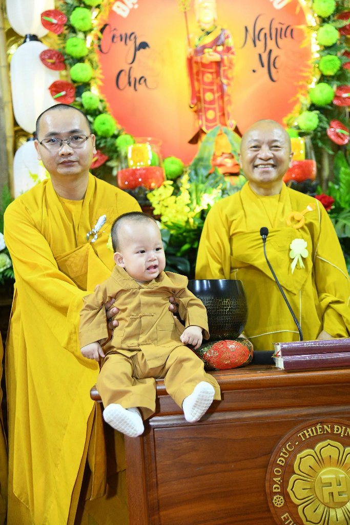 HƠN 200 THIỆN NAM TÍN NỮ PHÁT TÂM QUY Y TAM BẢO NHÂN MÙA VU LAN BÁO HIẾU TẠI CHÙA GIÁC NGỘ