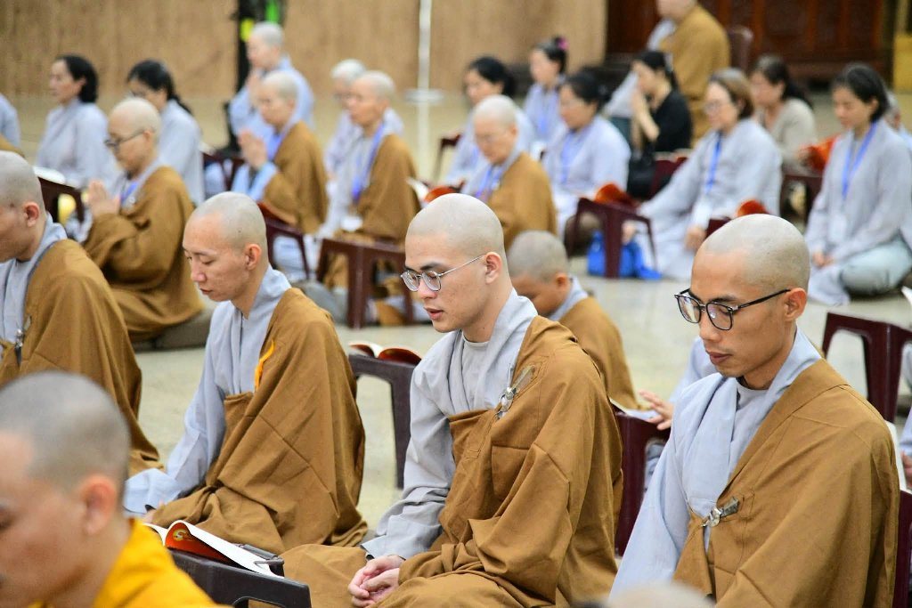 TRANG NGHIÊM TỤNG KINH VU LAN BÁO HIẾU