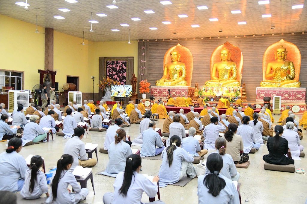 TRANG NGHIÊM TỤNG KINH VU LAN BÁO HIẾU