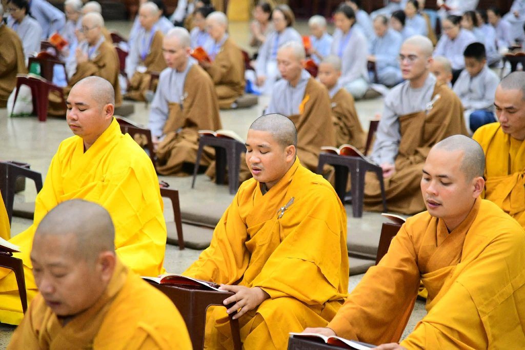 TRANG NGHIÊM TỤNG KINH VU LAN BÁO HIẾU