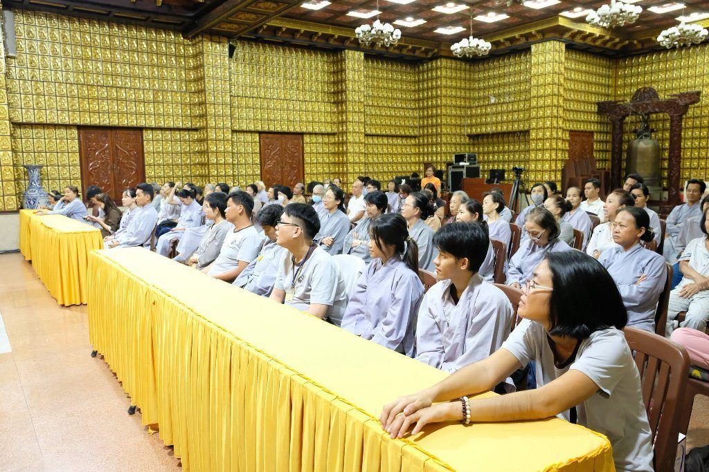 MANG CHẤT LIỆU AN LẠC TỪ ĐẠO TRÀNG VÀO ĐỜI SỐNG