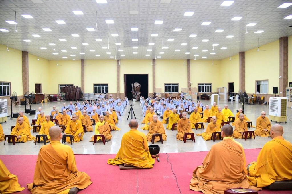 GIEO DUYÊN XUẤT GIA – CÙNG TĂNG ĐOÀN AN CƯ THỰC TẬP SÁM HỐI