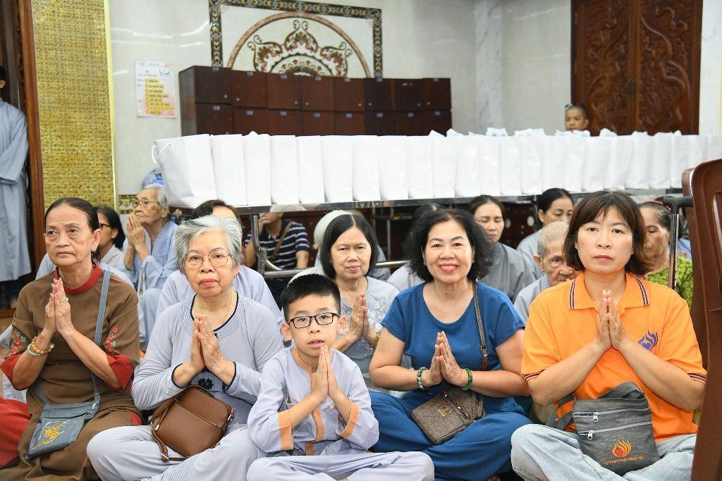 TP.HCM: TRANG NGHIÊM LỄ TỰ TỨ VÀ TẠ PHÁP MÃN HẠ TẠI CHÙA GIÁC NGỘ