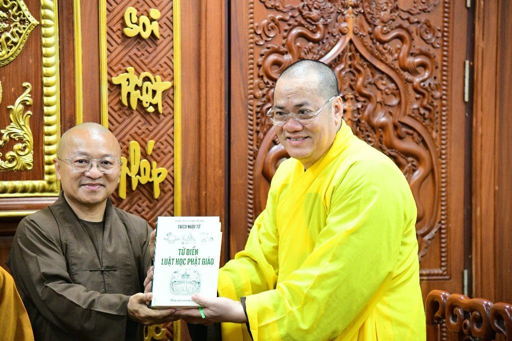 HÒA THƯỢNG THÍCH THIỆN HỶ QUANG LÂM THĂM CHÙA GIÁC NGỘ