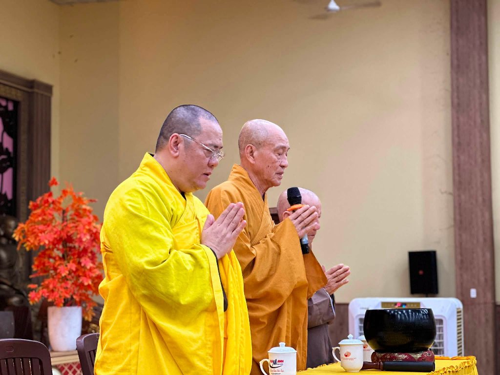 ĐÓN TIẾP HÒA THƯỢNG THƯỢNG NHẬT HẠ HỶ QUANG LÂM THĂM TRƯỜNG HẠ
