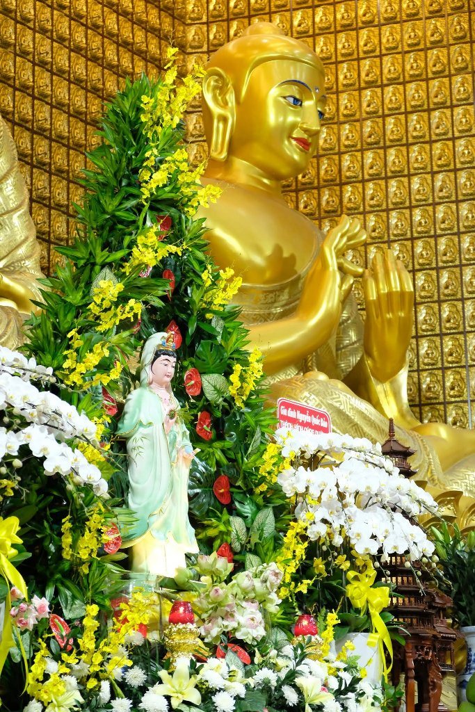 TRANG NGHIÊM LỄ TƯỞNG NIỆM NGÀY BỒ-TÁT QUÁN THẾ ÂM THÀNH ĐẠO TẠI CHÙA GIÁC NGỘ
