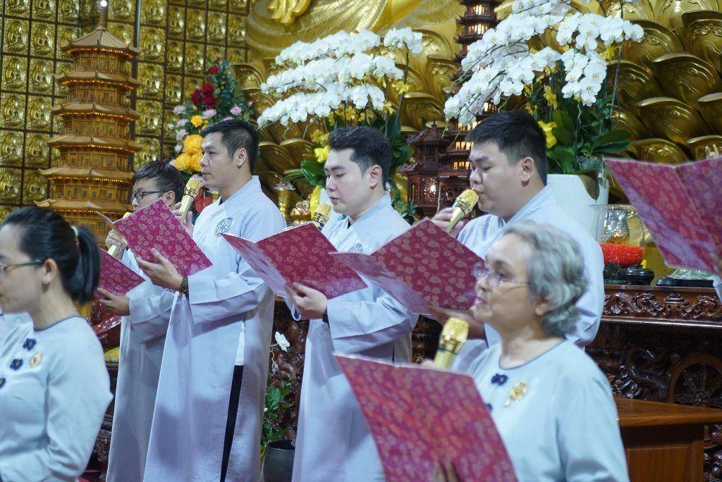 MỘT NGÀY AN LẠC: HỌC CÁCH ĐI TỪ BÓNG TỐI ĐẾN ÁNH SÁNG VÀ NUÔI DƯỠNG HẠNH HIẾU TRONG CUỘC SỐNG
