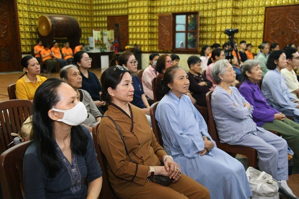 “NẺO ĐƯỜNG HỌC PHẬT TU TÂM” – ĐƯA LỜI PHẬT DẠY VÀO ĐỜI SỐNG