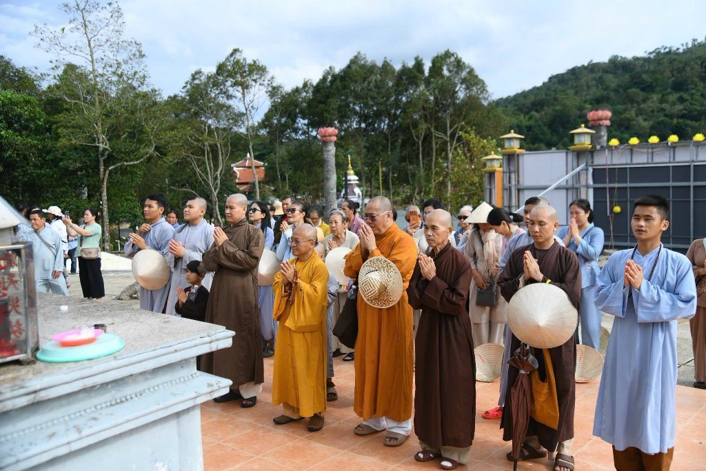 HÀNH HƯƠNG VỀ CHỐN TỔ CHÂU ĐỐC – AN GIANG: ĐOÀN PHẬT TỬ CHÙA GIÁC NGỘ VIẾNG THĂM CÁC TỰ VIỆN