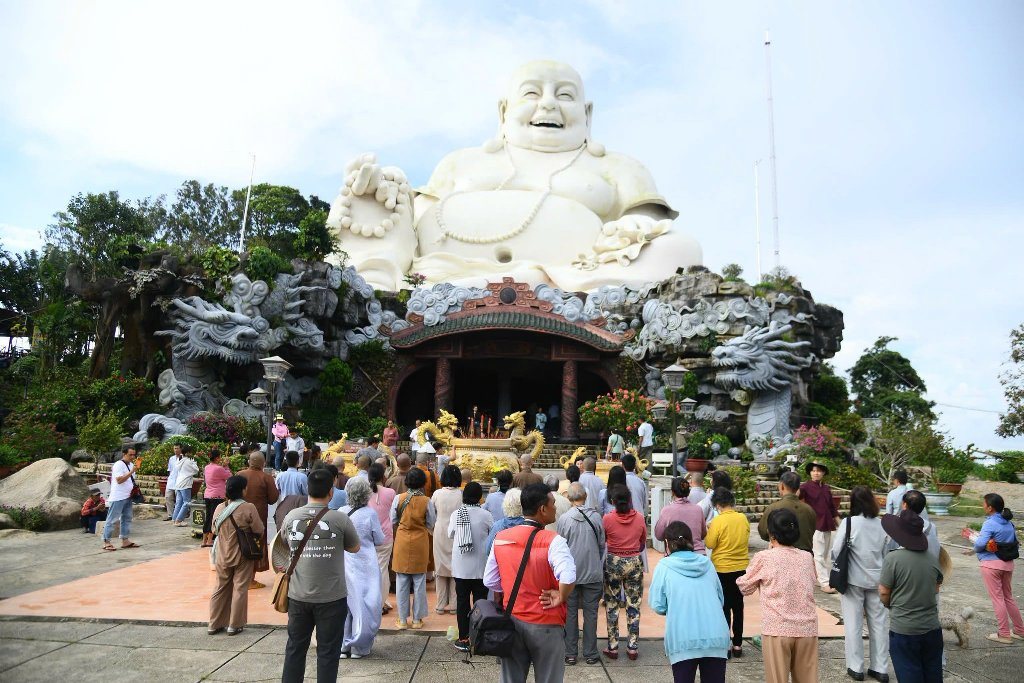 HÀNH HƯƠNG VỀ CHỐN TỔ CHÂU ĐỐC – AN GIANG: ĐOÀN PHẬT TỬ CHÙA GIÁC NGỘ VIẾNG THĂM CÁC TỰ VIỆN