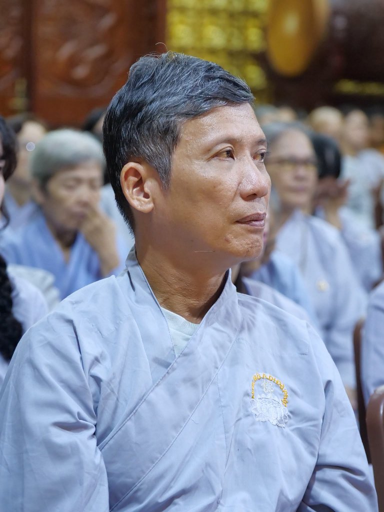 SỐNG CHÁNH NIỆM TỈNH GIÁC ĐỂ BẢO VỆ BẢN THÂN KHỎI PHIỀN NÃO, KHỔ ĐAU