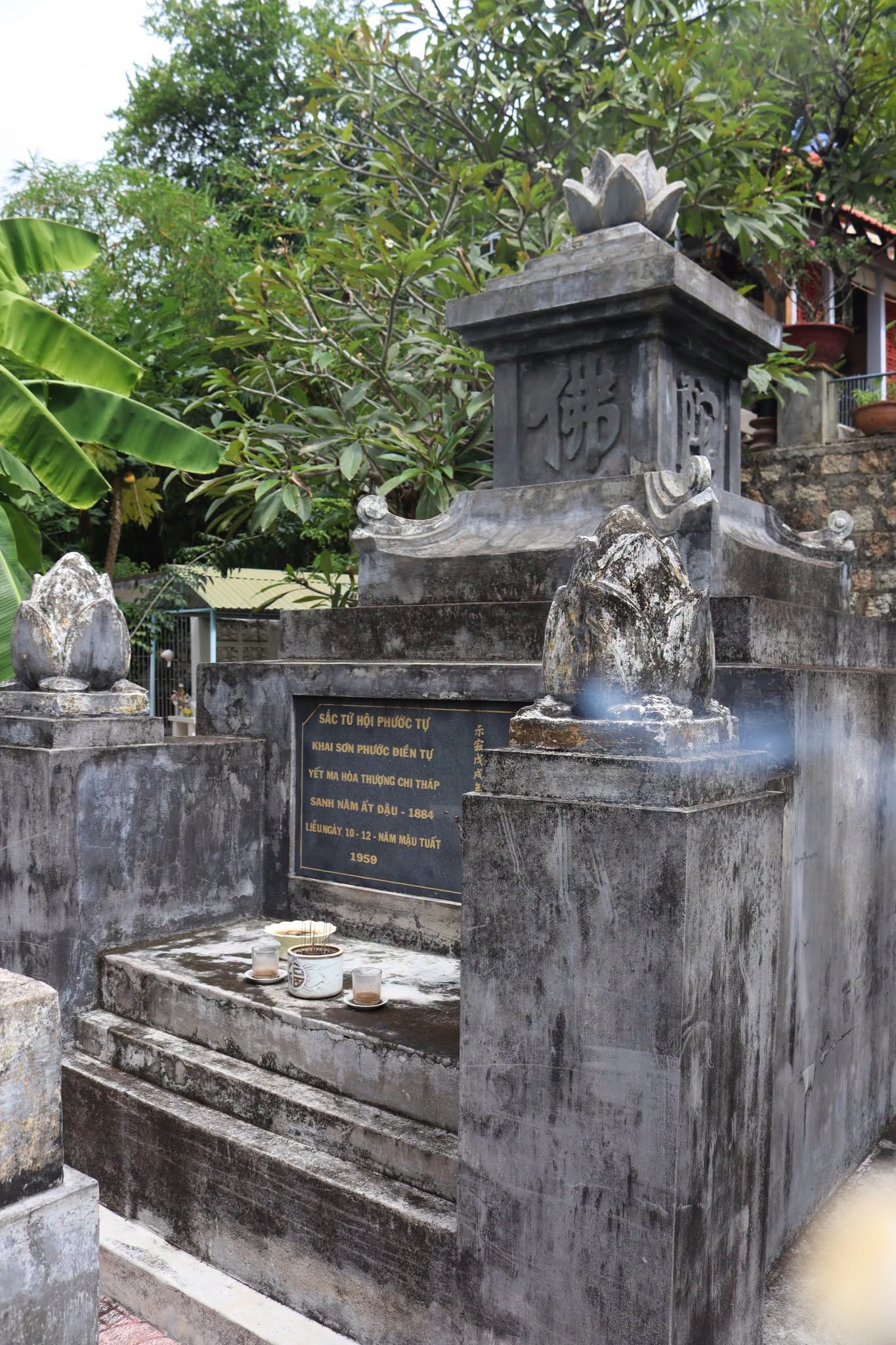 Tản Mạn Về Các Chùa Mang Tên Phước Điền và "Cà-Sa Ruộng Phước"