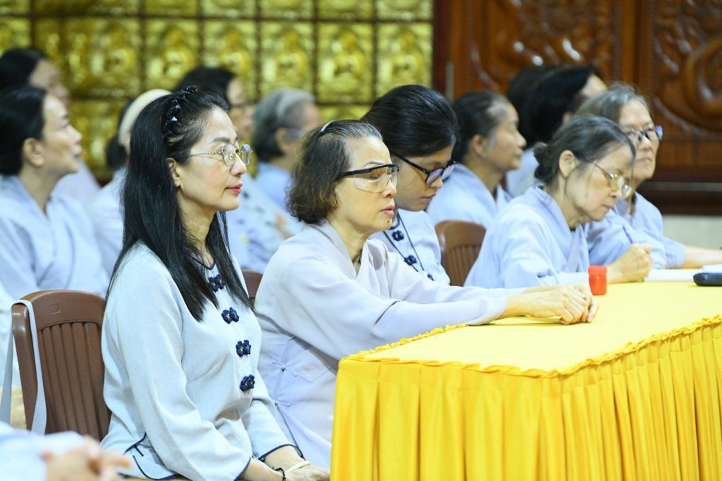 QUÁN BẤT TỊNH – NHÌN RÕ BẢN CHẤT SẮC THÂN, CHUYỂN HÓA THAM ÁI VÀ NUÔI DƯỠNG TRÍ TUỆ