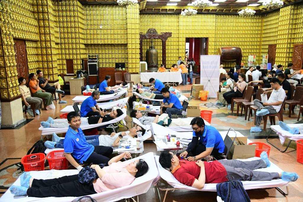 CHÙA GIÁC NGỘ TỔ CHỨC HIẾN MÁU NHÂN ĐẠO LẦN THỨ 137