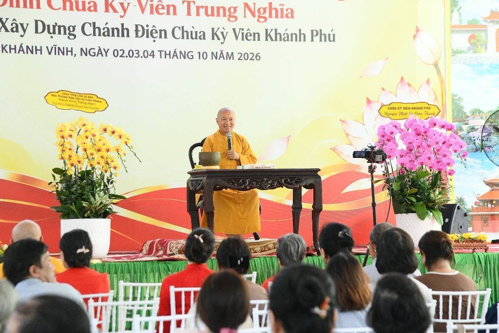 KHÁNH HÒA: TT. THÍCH NHẬT TỪ GIẢNG VỀ NĂM PHƯƠNG DIỆN CỦA MỘT NGÔI CHÙA
