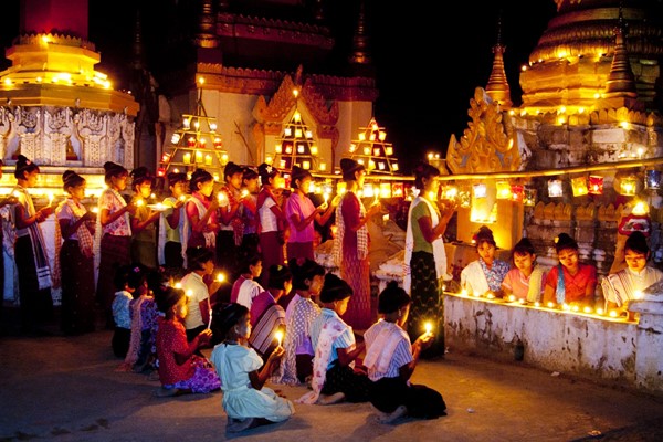 Myanmar: Phật tử cả nước chào đón ngày Lễ Hoa Đăng (Thadingyut)