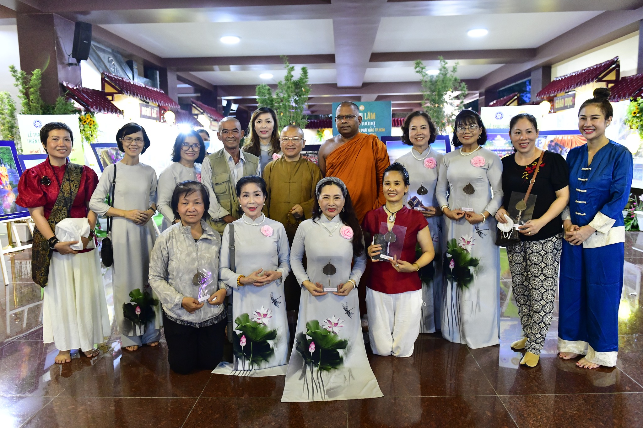 Lễ trao giải và Khai mạc Triển lãm ảnh nghệ thuật &quot;Phật giáo đồng hành cùng dân tộc&quot;