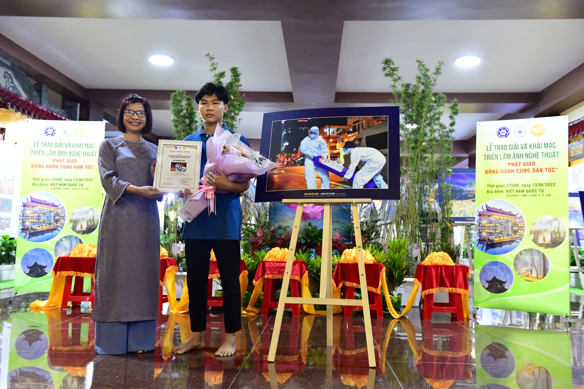 Lễ trao giải và Khai mạc Triển lãm ảnh nghệ thuật &quot;Phật giáo đồng hành cùng dân tộc&quot;