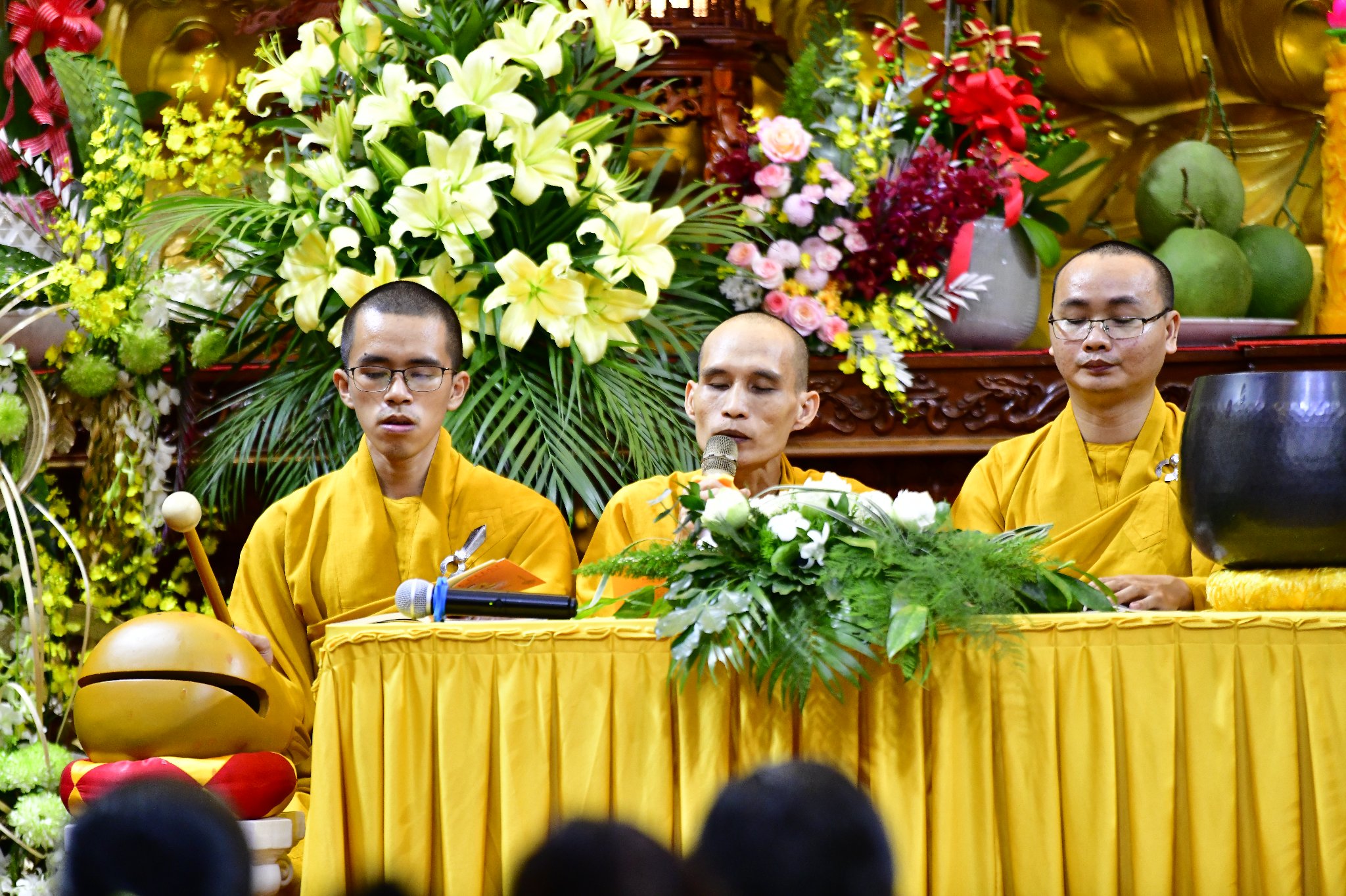 Hơn 500 hành giả sáng suốt chọn đức Phật làm bậc thầy tâm linh tại Chùa Giác Ngộ