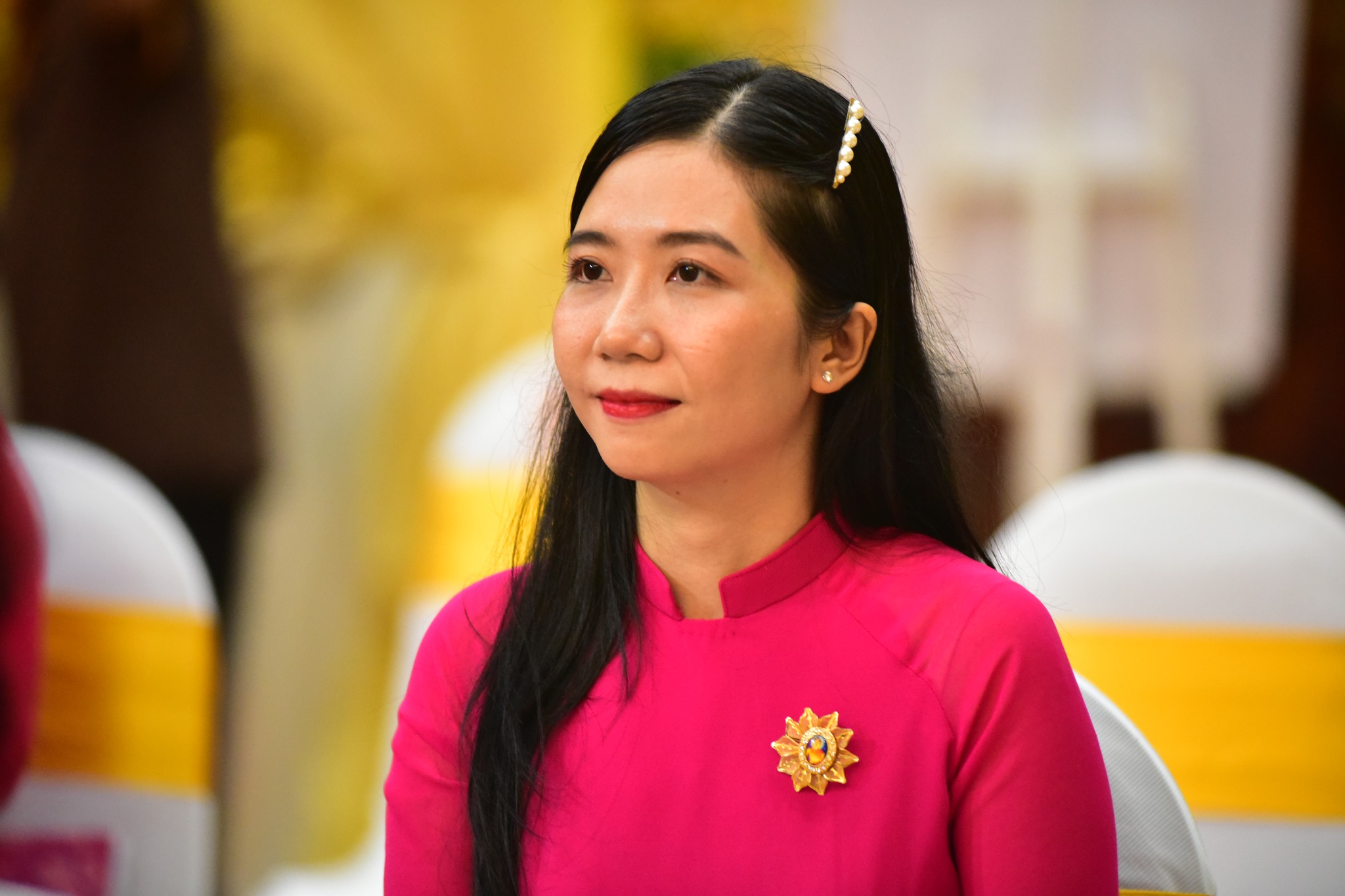 Hạnh phúc lâu dài từ hôn lễ trước Phật đài