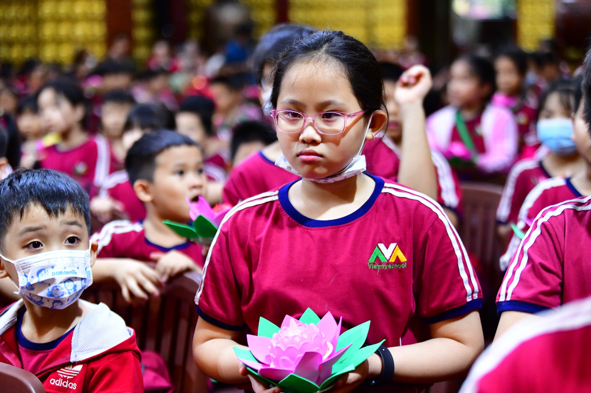 Hơn 300 học sinh Trường Tiểu học Quốc tế Việt Mỹ tham dự &quot;Lễ thắp nến tri ân cha mẹ&quot;