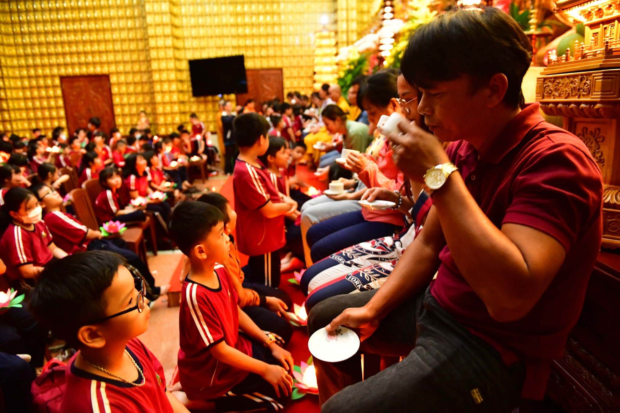 Hơn 300 học sinh Trường Tiểu học Quốc tế Việt Mỹ tham dự &quot;Lễ thắp nến tri ân cha mẹ&quot;